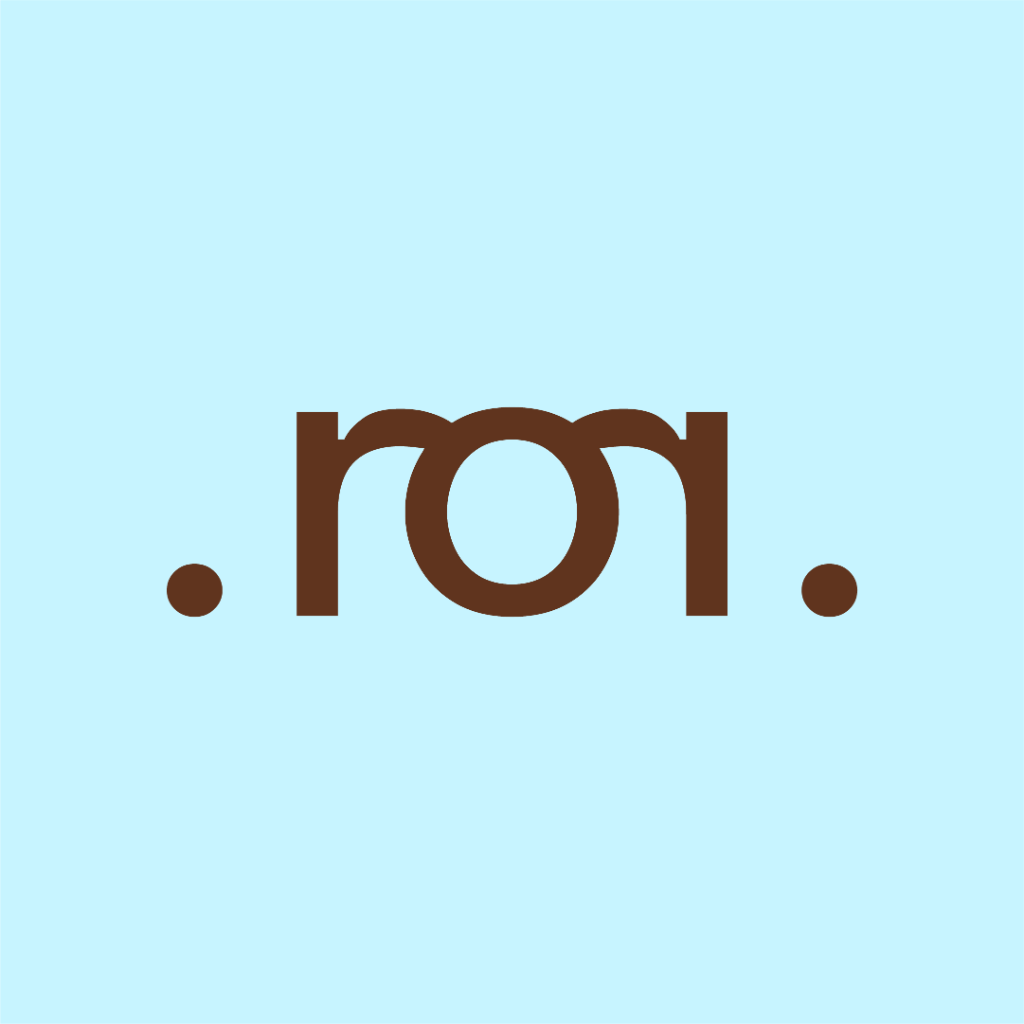 Self-Photo Studio logo